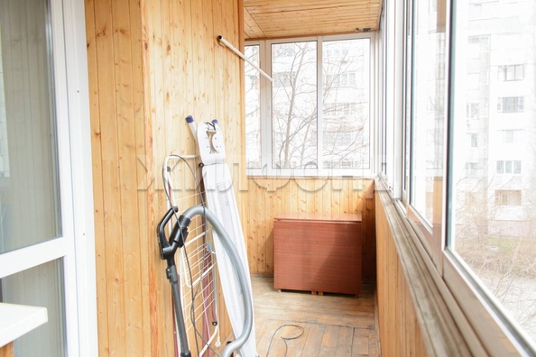 
  Продается 2-комн. квартира, 61.6 м², Попова ул, д. 100
. Фото 14.