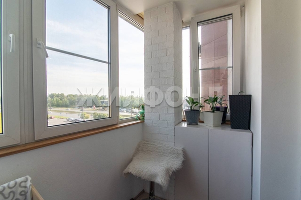 
  Продается 2-комн. квартира, 69.7 м², Малахова ул, д. 158
. Фото 4.