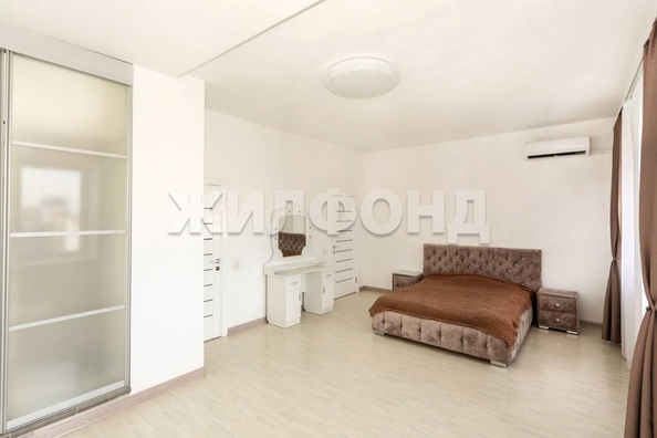 
  Продается 4-комн. квартира, 127.4 м², Папанинцев ул, д. 134
. Фото 3.