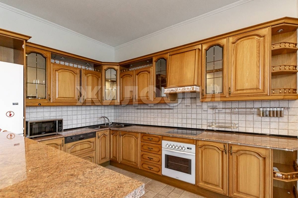 
  Продается 3-комн. квартира, 179.8 м², Партизанская ул, д. 83
. Фото 21.