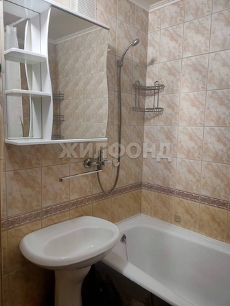 
  Продается 3-комн. квартира, 64.1 м², Малахова ул, д. 33
. Фото 9.