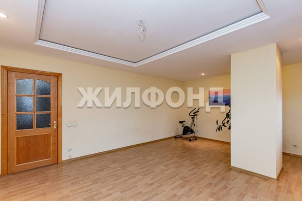 
  Продается 4-комн. квартира, 217.6 м², Попова ул, д. 98а
. Фото 4.
