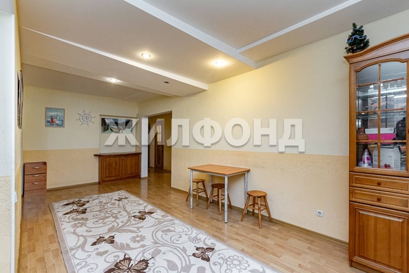 
  Продается 4-комн. квартира, 217.6 м², Попова ул, д. 98а
. Фото 7.
