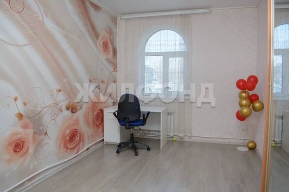 
  Продается дом, 200 м², Барнаул
. Фото 11.