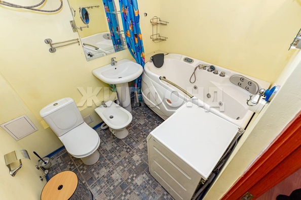 
  Продается 2-комн. квартира, 74.9 м², Малахова ул
. Фото 13.