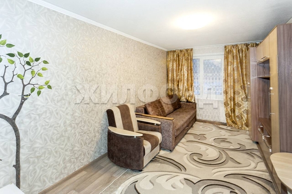 
  Продается 3-комн. квартира, 61.8 м², Попова ул
. Фото 2.