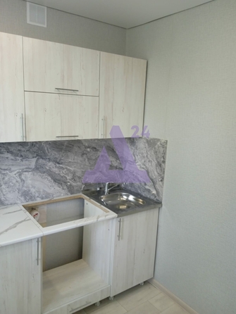 
  Продается 2-комн. квартира, 43 м², Тракторная ул, д. 34
. Фото 4.