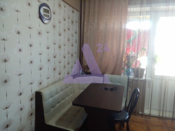 
  Продается 4-комн. квартира, 83 м², Никольская ул, д. 6
. Фото 1.