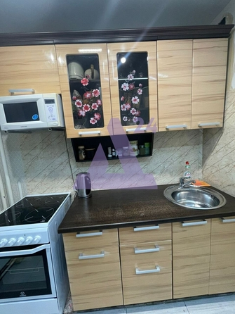 
  Продается 2-комн. квартира, 43.2 м², Колесная ул, д. 12
. Фото 2.