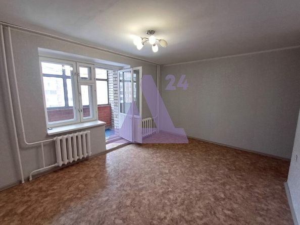 
  Продается 3-комн. квартира, 62 м², Лазурная ул, д. 24
. Фото 3.