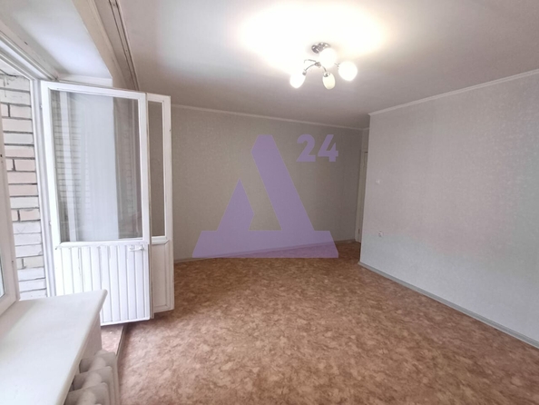 
  Продается 3-комн. квартира, 62 м², Лазурная ул, д. 24
. Фото 4.