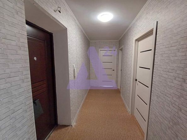 
  Продается 3-комн. квартира, 62 м², Лазурная ул, д. 24
. Фото 16.