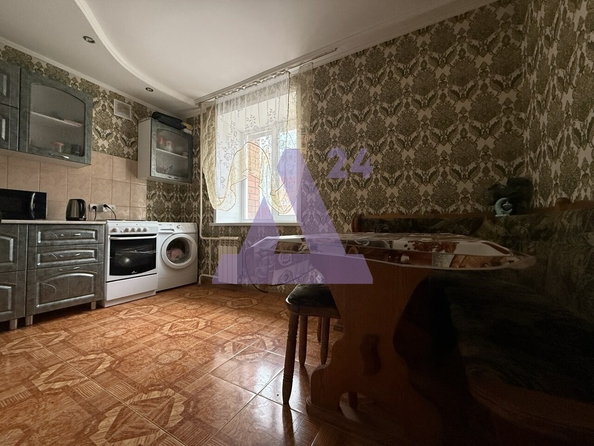 
  Продается 1-комн. квартира, 37 м², Лазурная ул, д. 40
. Фото 6.