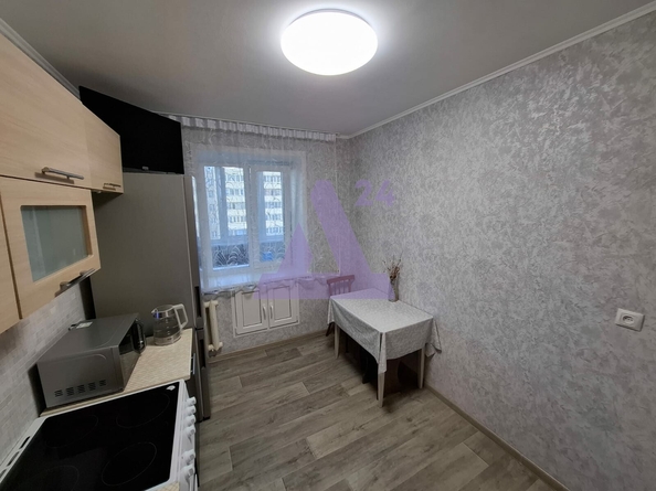 
  Продается 2-комн. квартира, 48.7 м², Попова ул, д. 129
. Фото 9.