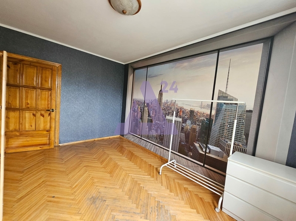 
  Продается 3-комн. квартира, 70 м², Строителей пр-кт, д. 34
. Фото 9.