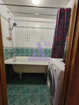 
  Продается 3-комн. квартира, 70 м², Строителей пр-кт, д. 34
. Фото 21.