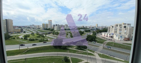 
  Продается 3-комн. квартира, 89.9 м², Малахова ул, д. 113
. Фото 1.