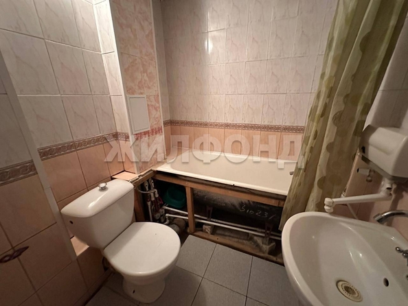 
  Продается 1-комн. квартира, 33 м², Малахова ул
. Фото 9.