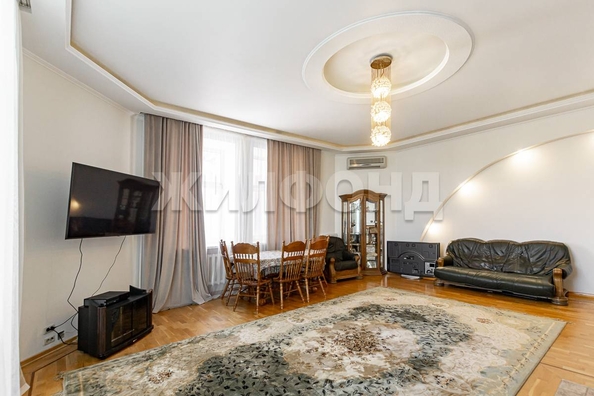 
  Продается 3-комн. квартира, 179.8 м², Партизанская ул
. Фото 4.
