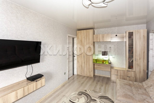 
  Продается 3-комн. квартира, 73.9 м², Малахова ул
. Фото 8.