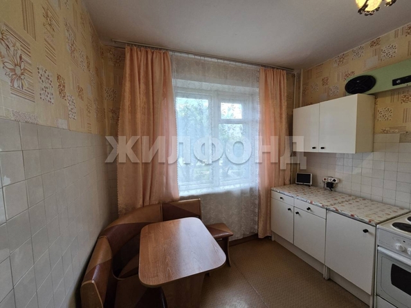 
  Продается 3-комн. квартира, 60.4 м², Победы ул
. Фото 4.