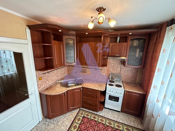 
  Продается 2-комн. квартира, 48.9 м², Малахова ул, д. 140
. Фото 21.