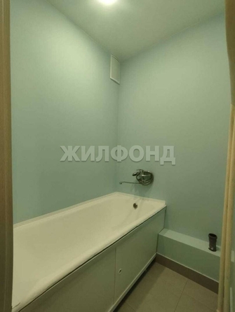 
  Продается 3-комн. квартира, 51.8 м², Антона Петрова ул
. Фото 9.