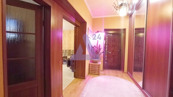 
  Продается 3-комн. квартира, 92 м², 8 (Северный мкр) кв-л, д. 17
. Фото 9.