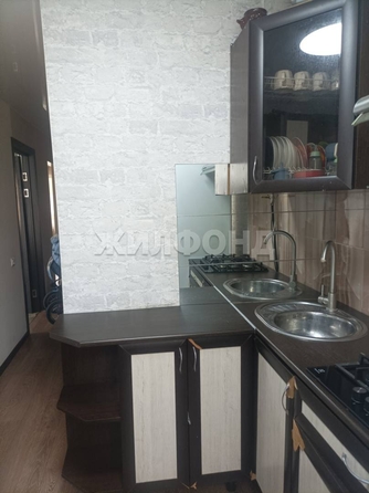 
  Продается 3-комн. квартира, 62.8 м², Майская ул
. Фото 3.