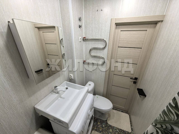
  Продается 1-комн. квартира, 30.5 м², Георгия Исакова ул
. Фото 10.