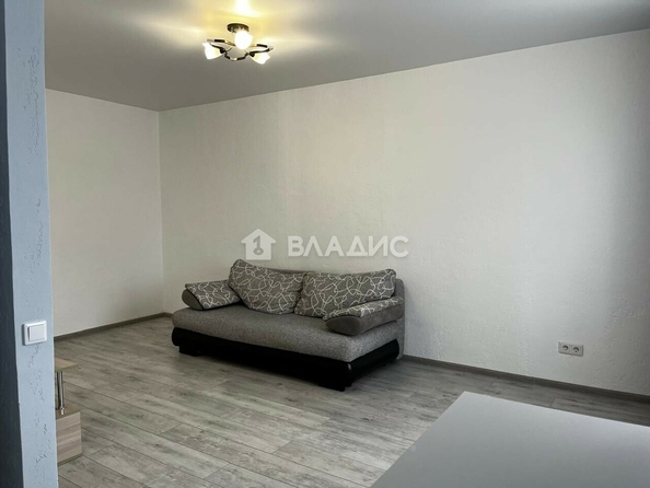 
  Продается 1-комн. квартира, 33 м², 9 Января пл, д. 1/1
. Фото 4.