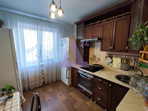 
  Продается 2-комн. квартира, 59.2 м², Попова ул, д. 154
. Фото 4.