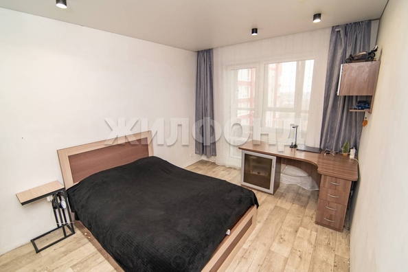 
  Продается 4-комн. квартира, 88.5 м², Юрина ул
. Фото 8.