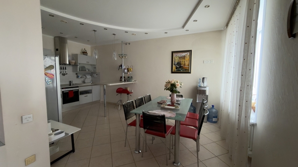 
  Продается 4-комн. квартира 216 м². Фото 4.