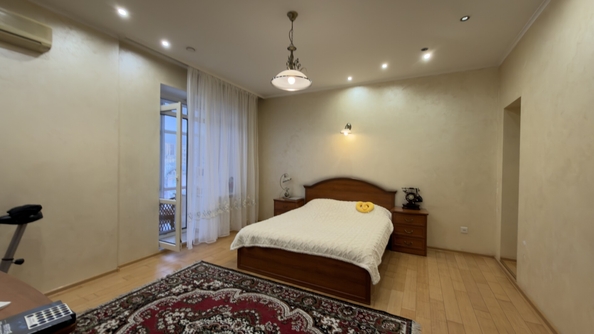 
  Продается 4-комн. квартира 216 м². Фото 14.