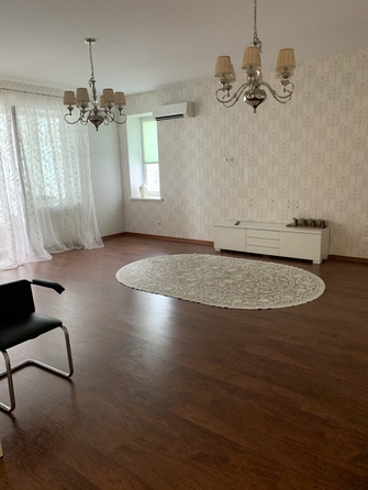 
  Сдается 3-комн. квартира 128 м². Фото 9.