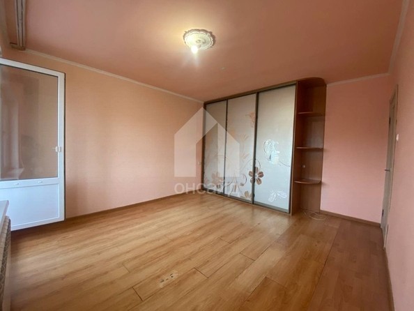
   Продам 3-комнатную, 63.5 м², Ринчино ул, 3

. Фото 3.
