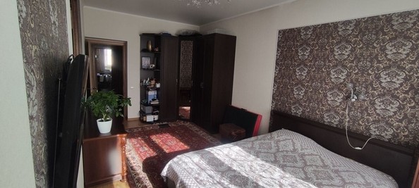 
   Продам 2-комнатную, 57.7 м², Строителей Проспект, 78

. Фото 7.