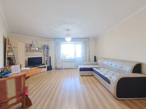 
   Продам 3-комнатную, 72 м², Гагарина ул, 73А

. Фото 8.