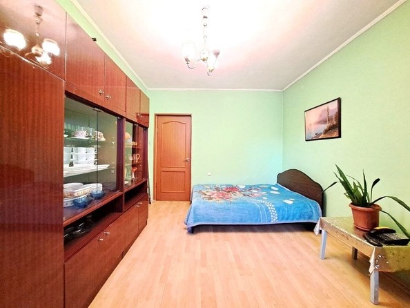 
   Продам 3-комнатную, 73 м², Строителей Проспект, 58Ак1

. Фото 7.