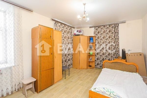 
   Продам 2-комнатную, 49.9 м², Гвардейская ул, 2

. Фото 3.