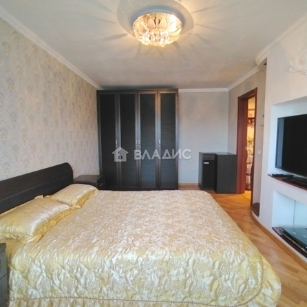 
   Продам 2-комнатную, 92 м², Жердева ул, 102

. Фото 2.