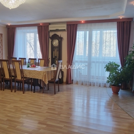 
   Продам 2-комнатную, 92 м², Жердева ул, 102

. Фото 3.