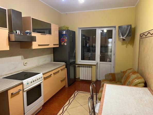 
  Сдам в аренду 3-комнатную квартиру, 83.5 м², Улан-Удэ

. Фото 1.