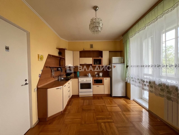 
   Продам 3-комнатную, 85.8 м², Бабушкина ул, 32

. Фото 8.