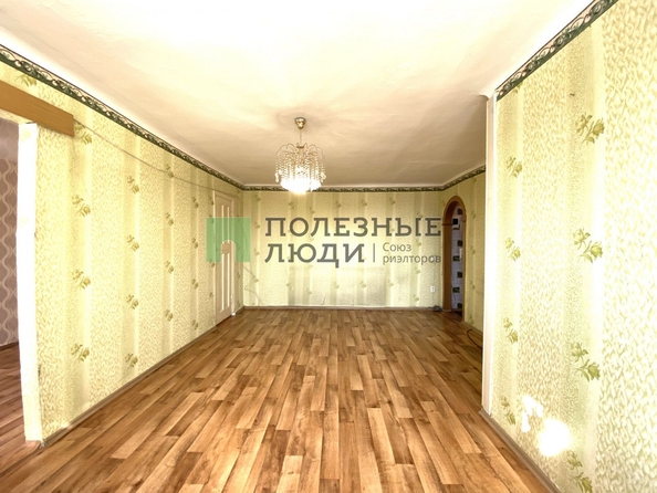 
   Продам 2-комнатную, 42.2 м², Родины ул, 7

. Фото 6.