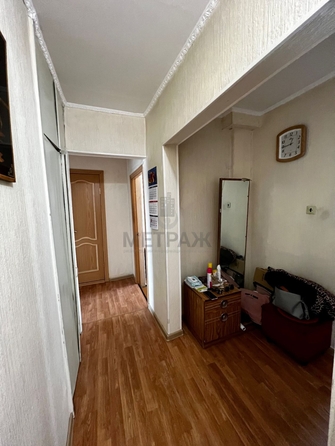 
   Продам 3-комнатную, 66.9 м², Строителей ул, 62А

. Фото 2.