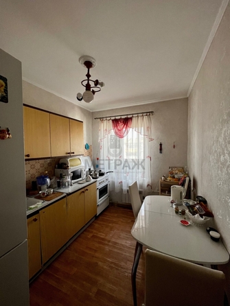 
   Продам 3-комнатную, 66.9 м², Строителей ул, 62А

. Фото 6.