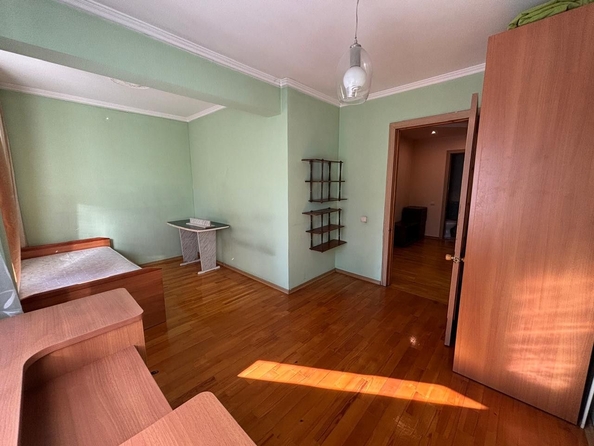 
   Продам 3-комнатную, 71.7 м², Ключевская ул, 37

. Фото 4.