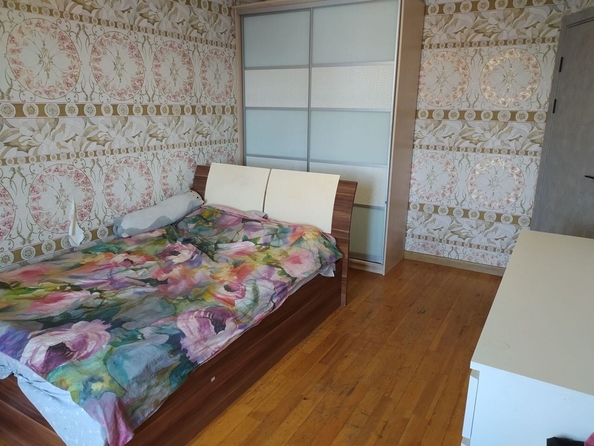 
   Продам 4-комнатную, 96.5 м², Смолина ул, 81

. Фото 3.